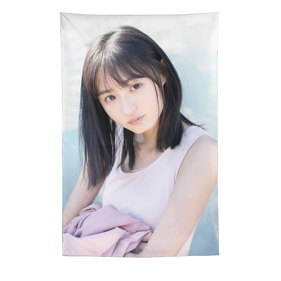 遠藤さくら直筆サイン　フォト　タペストリー Amazon.co.jp: 乃木坂46 遠藤さくら 生写真 4番目の光 直筆